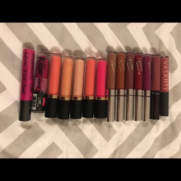 Various makeup - Picture 4 of 7